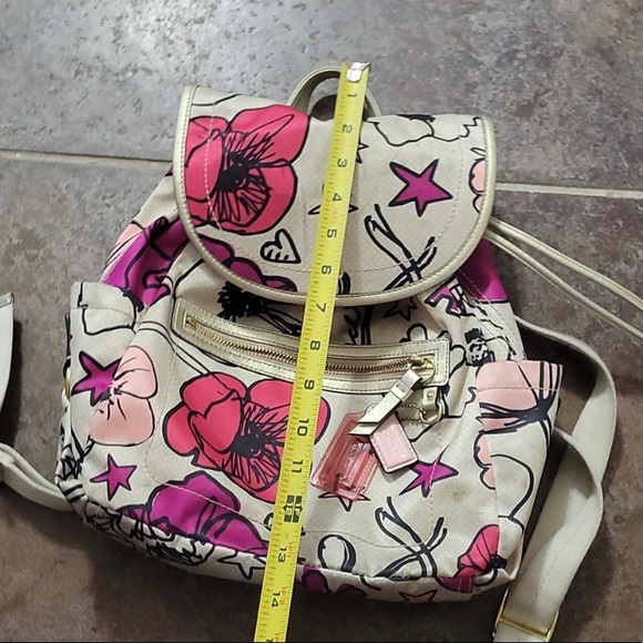 Coach Signature Daisy Kyra Satin Flower Print Backpack Bag 19284 Multicolor. - Picture 3 of 8
